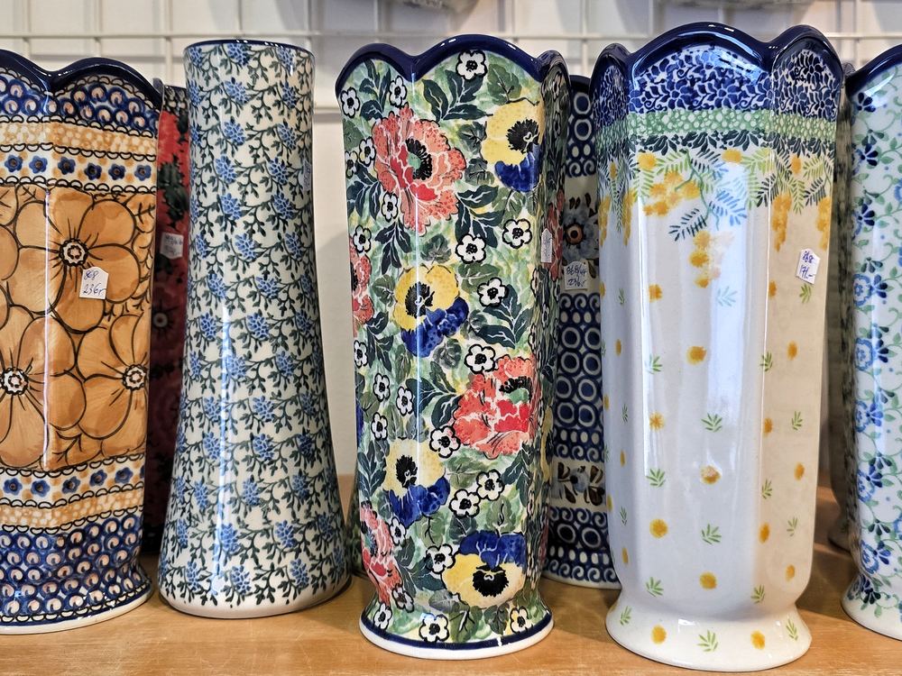 Hand-painted Bolesławiec vases